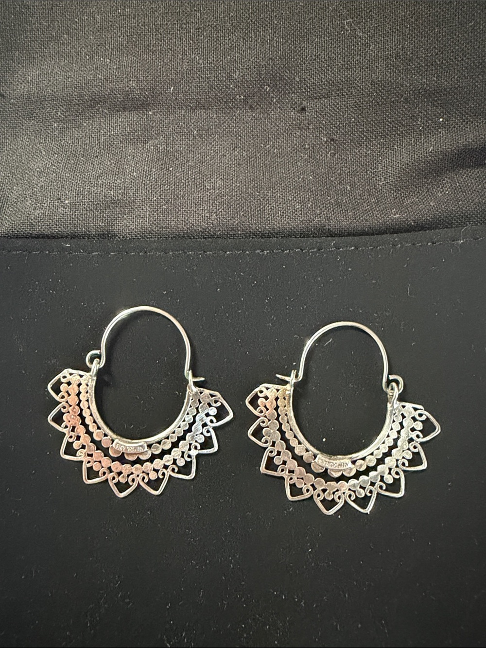 ANNIKA WITT 925 ETCHED STERLING SILVER ETCHED BASKET HOOP LEVERBACK EARRINGS